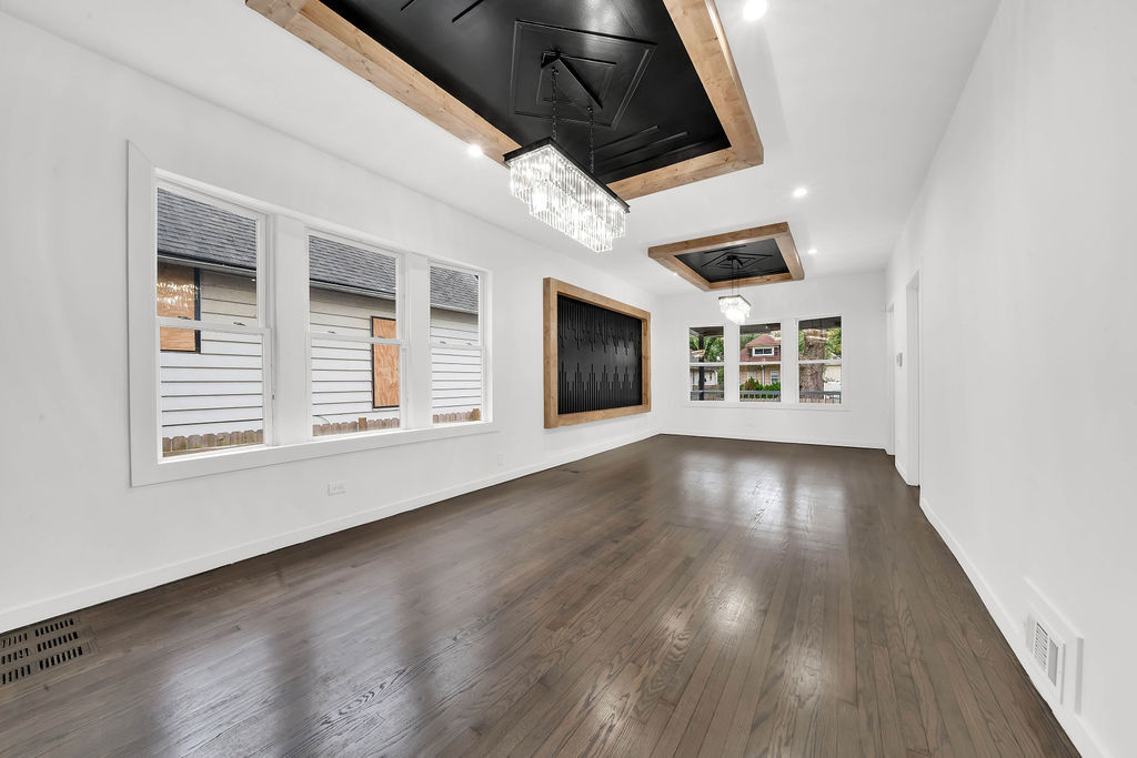 11921 South Wentworth Avenue Chicago IL 60628