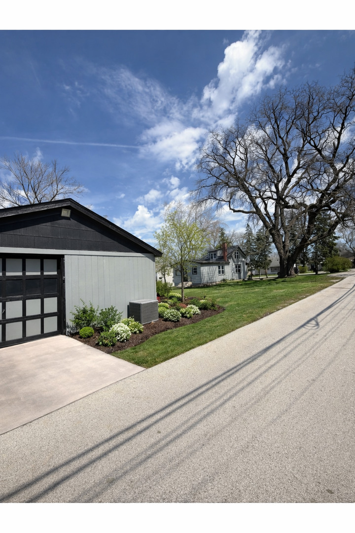 105 North Pearl Street Willow Springs IL 60480