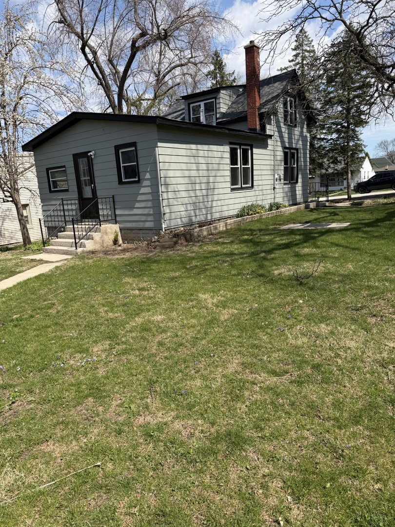 105 North Pearl Street Willow Springs IL 60480