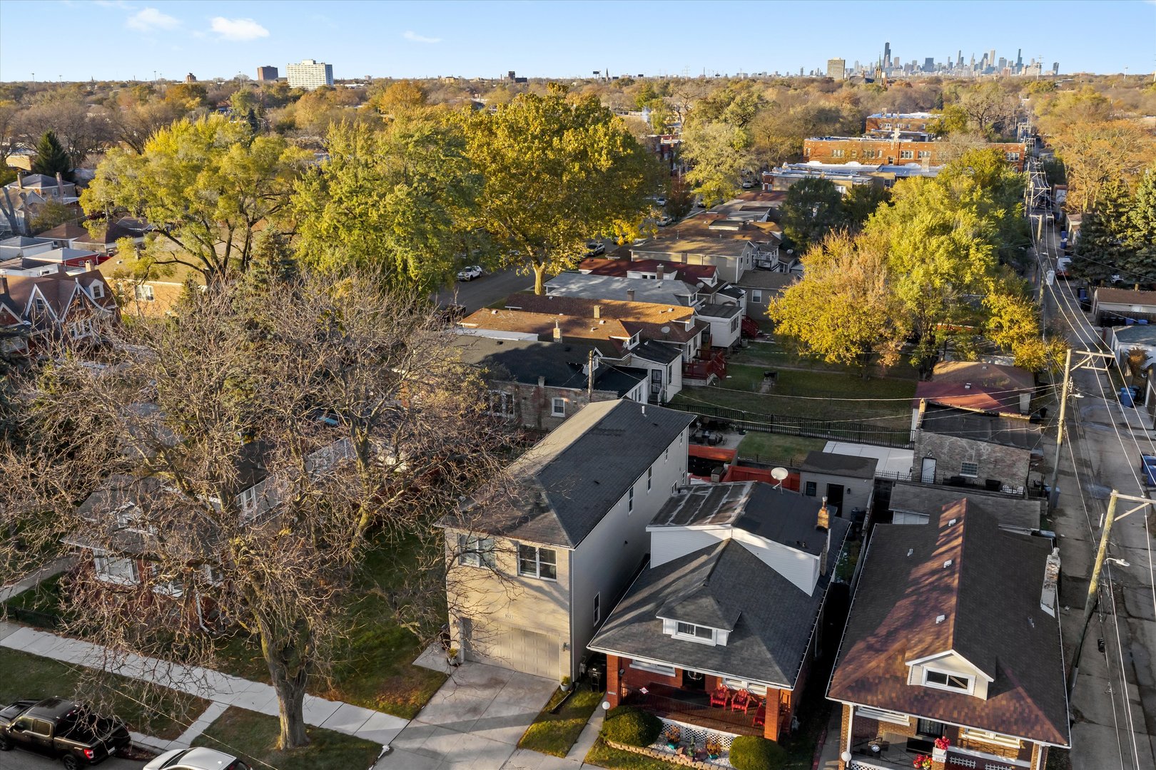 352 East 77th Street Chicago IL 60619