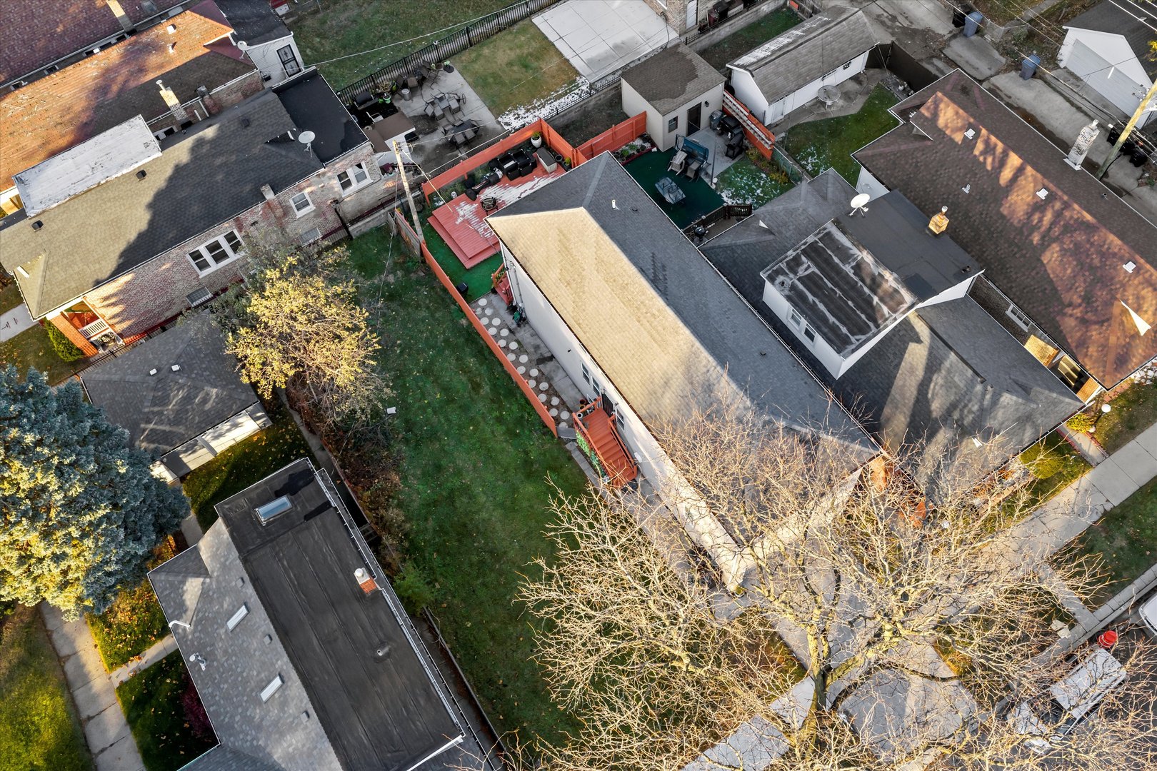 352 East 77th Street Chicago IL 60619