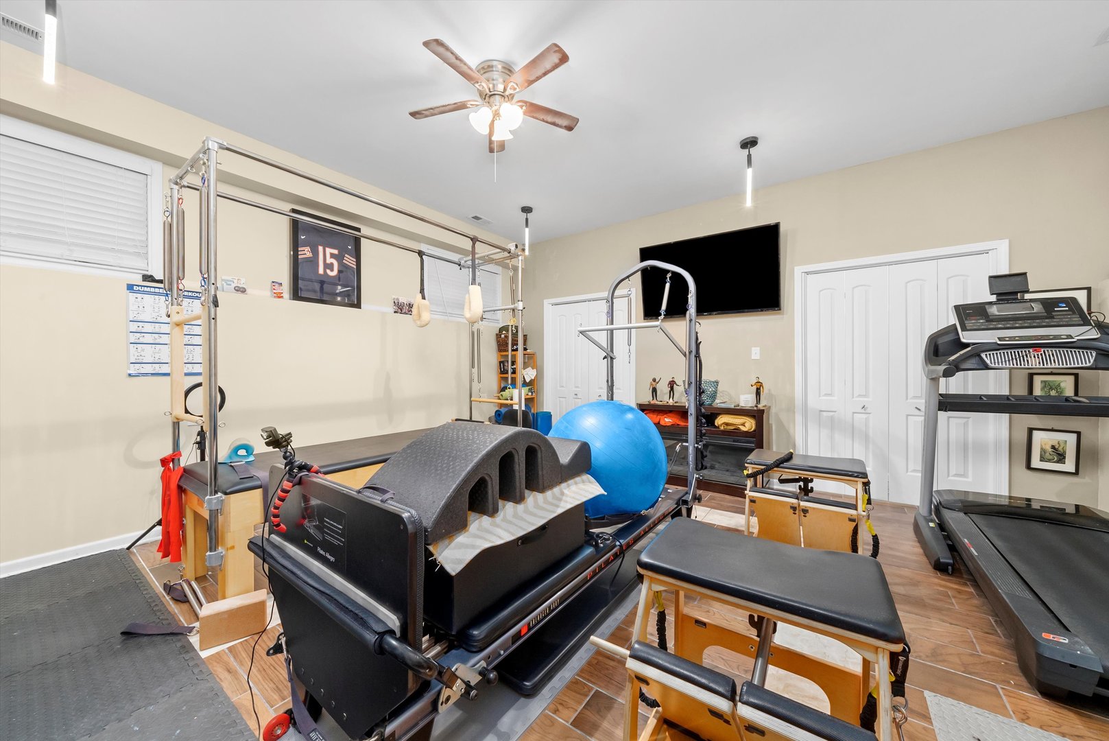 352 East 77th Street Chicago IL 60619