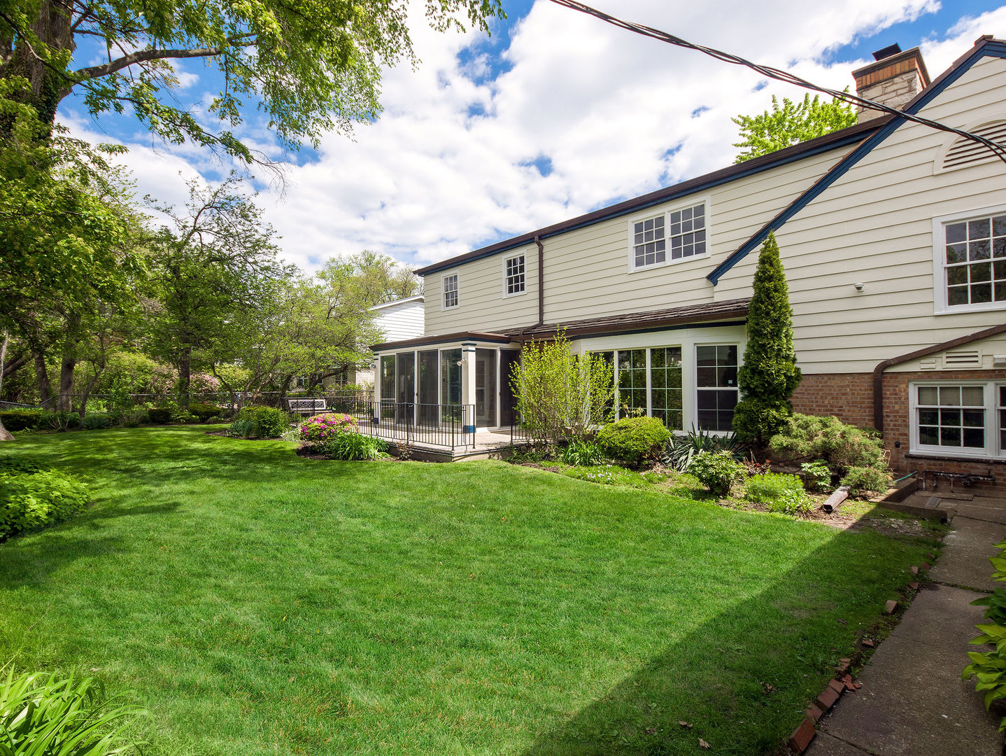 9002 Kedvale Avenue Skokie IL 60076