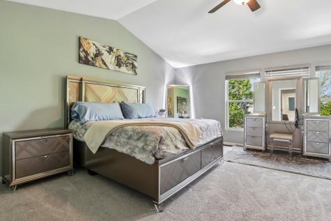916 Kings Canyon Drive Streamwood IL 60107