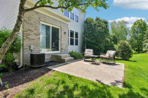 916 Kings Canyon Drive Streamwood IL 60107