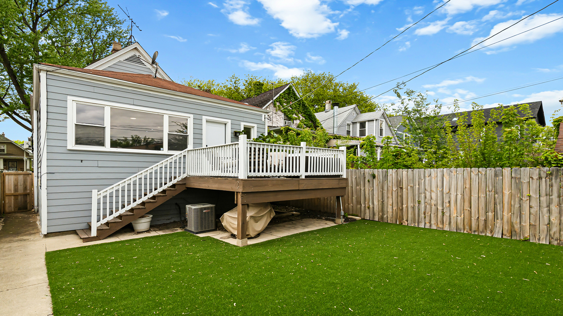 4127 North Richmond Street Chicago IL 60618