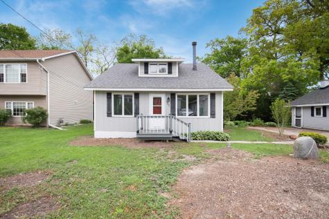 39431 North Oak Avenue Antioch IL 60002