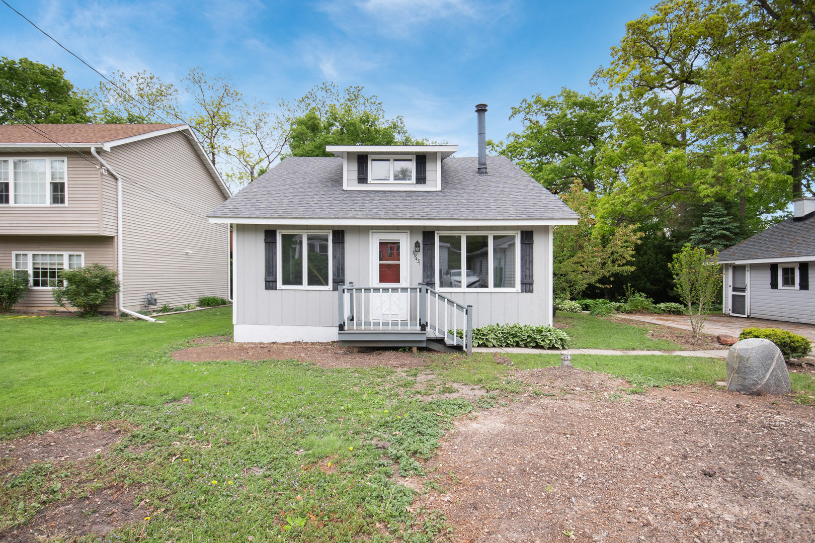 39431 North Oak Avenue Antioch IL 60002