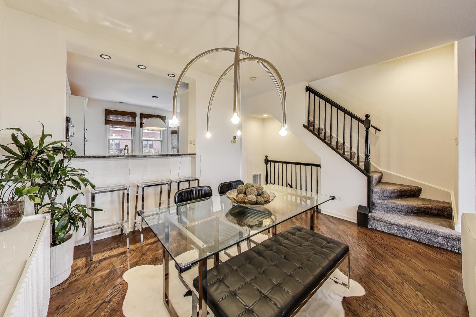1009 North Riverwalk Street Chicago IL 60610