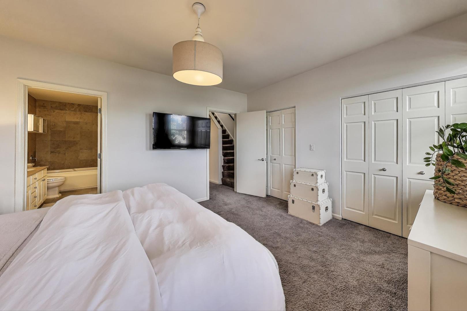 1009 North Riverwalk Street Chicago IL 60610