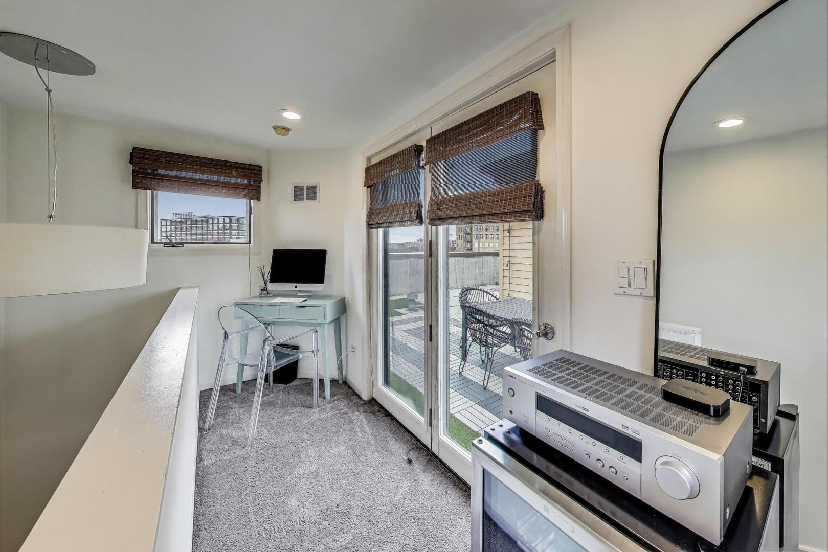 1009 North Riverwalk Street Chicago IL 60610