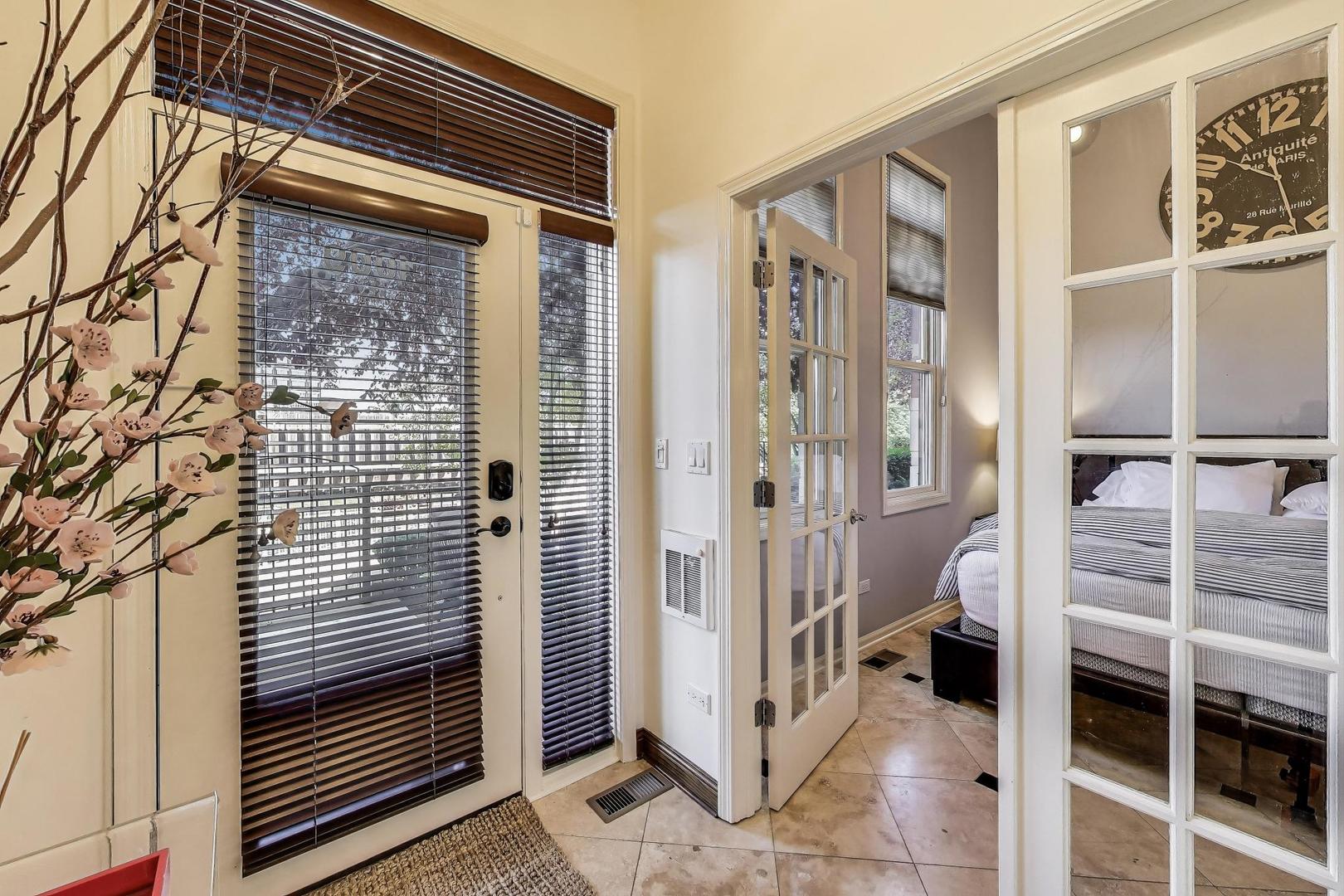 1009 North Riverwalk Street Chicago IL 60610