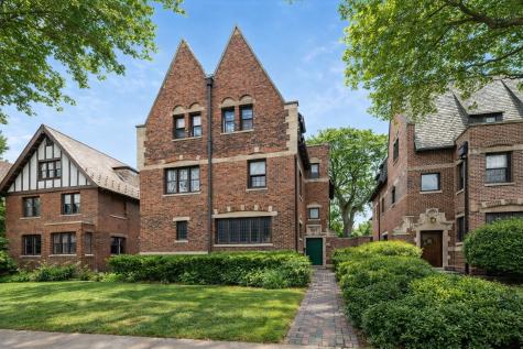 5309 South Greenwood Avenue Chicago IL 60615