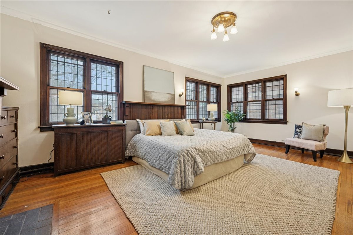 5309 South Greenwood Avenue Chicago IL 60615