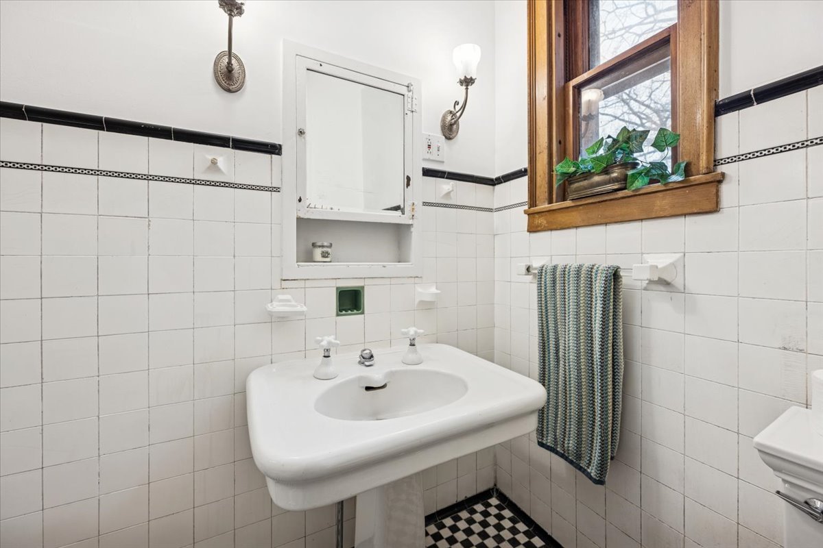 5309 South Greenwood Avenue Chicago IL 60615