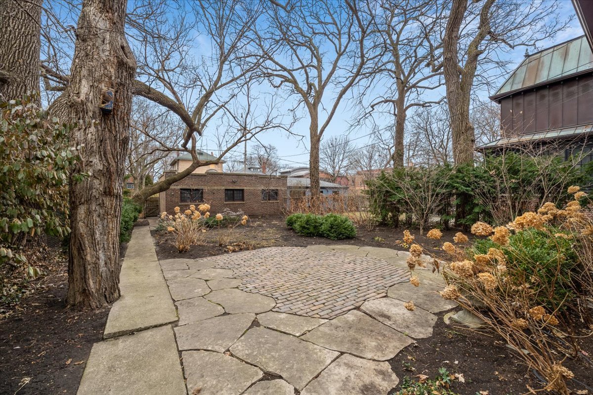 5309 South Greenwood Avenue Chicago IL 60615