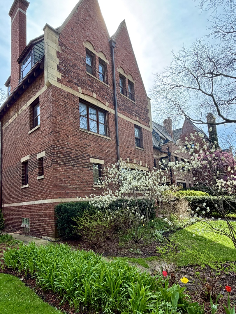 5309 South Greenwood Avenue Chicago IL 60615