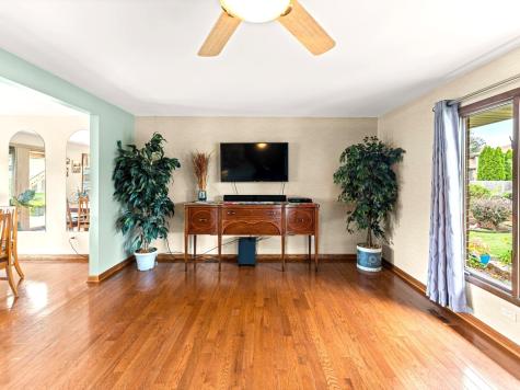 10926 Circle Court Palos Hills IL 60465