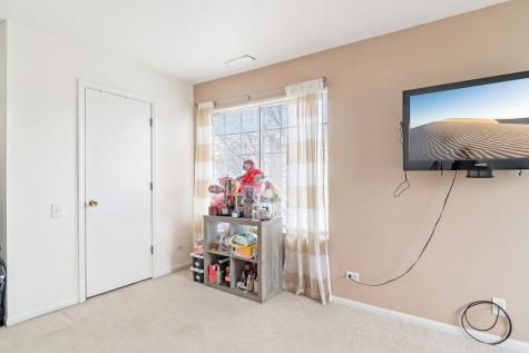 353 Gregory Street Aurora IL 60504