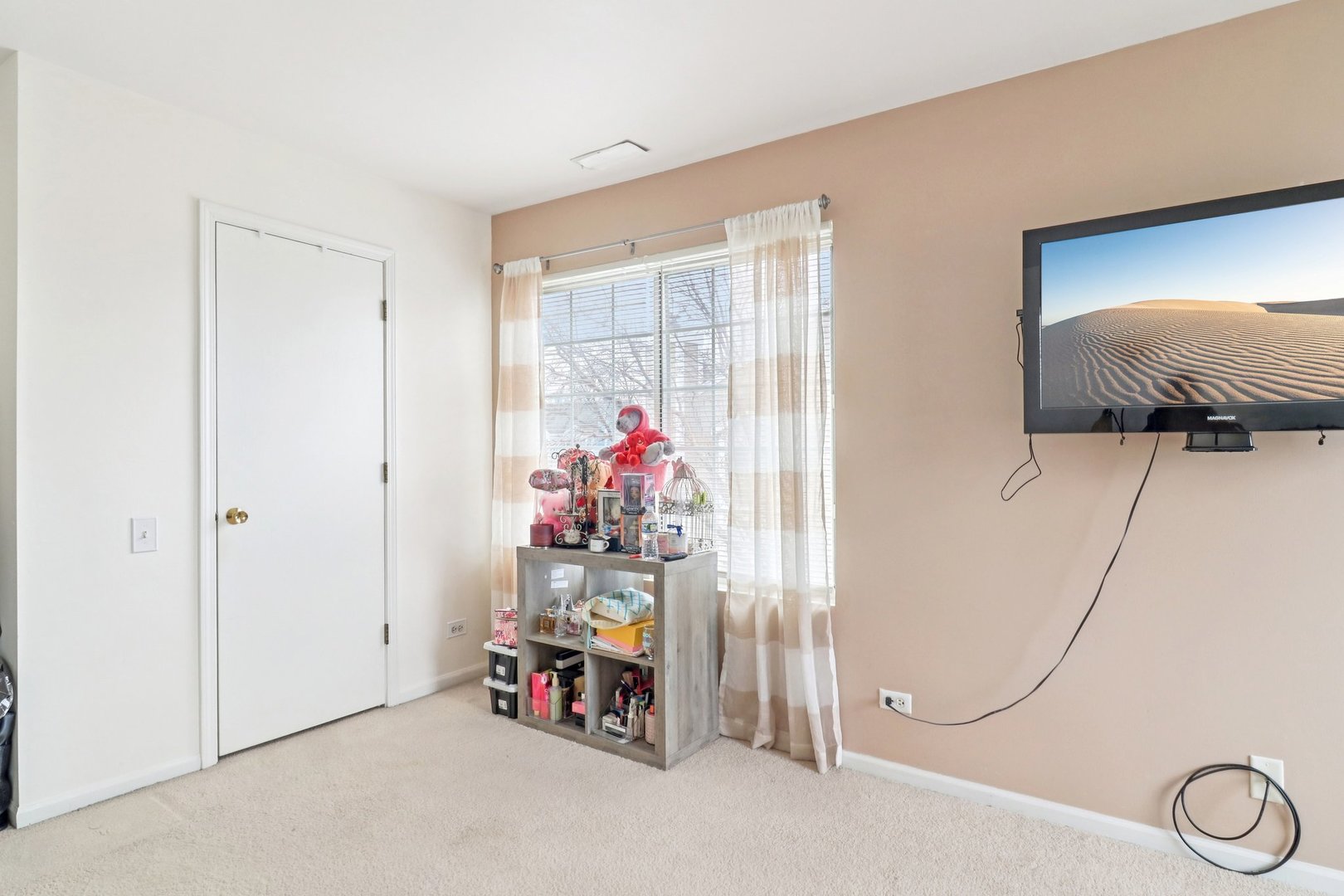 353 Gregory Street Aurora IL 60504