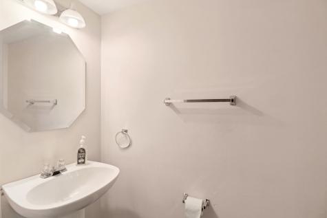 353 Gregory Street Aurora IL 60504