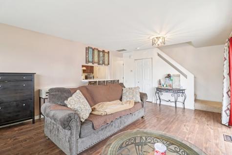 353 Gregory Street Aurora IL 60504