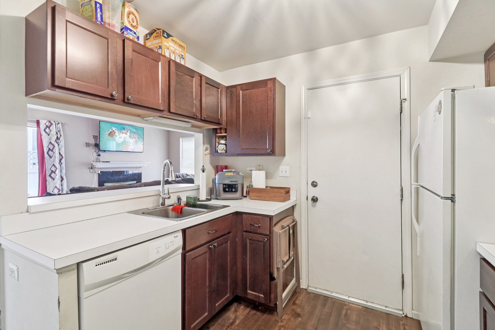 353 Gregory Street Aurora IL 60504