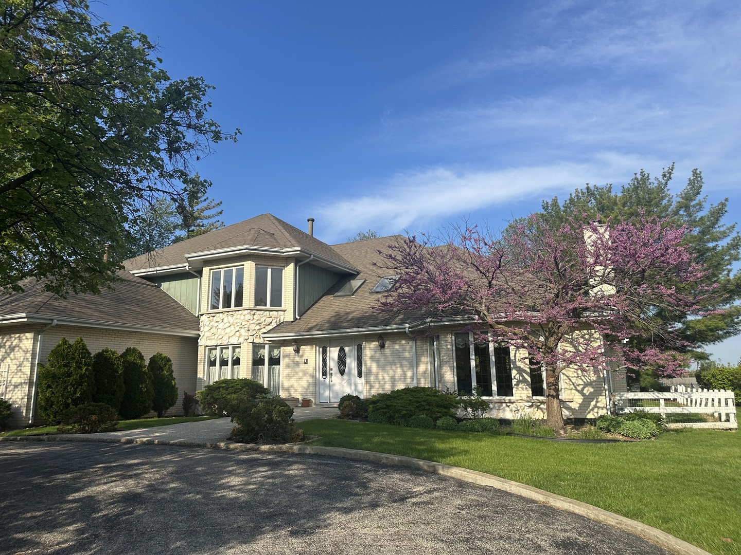 8301 Cambridge Court Downers Grove IL 60516