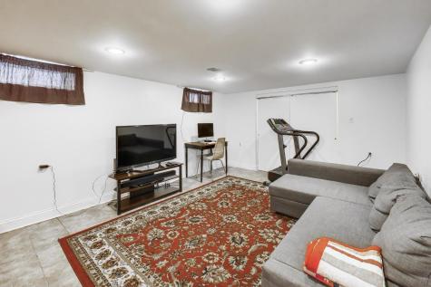 5414 North Neenah Avenue Chicago IL 60656