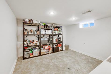 5414 North Neenah Avenue Chicago IL 60656