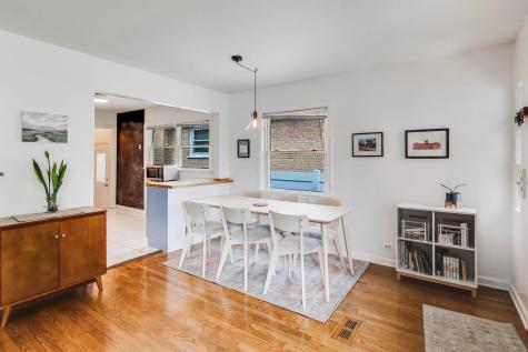5414 North Neenah Avenue Chicago IL 60656