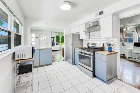 5414 North Neenah Avenue Chicago IL 60656