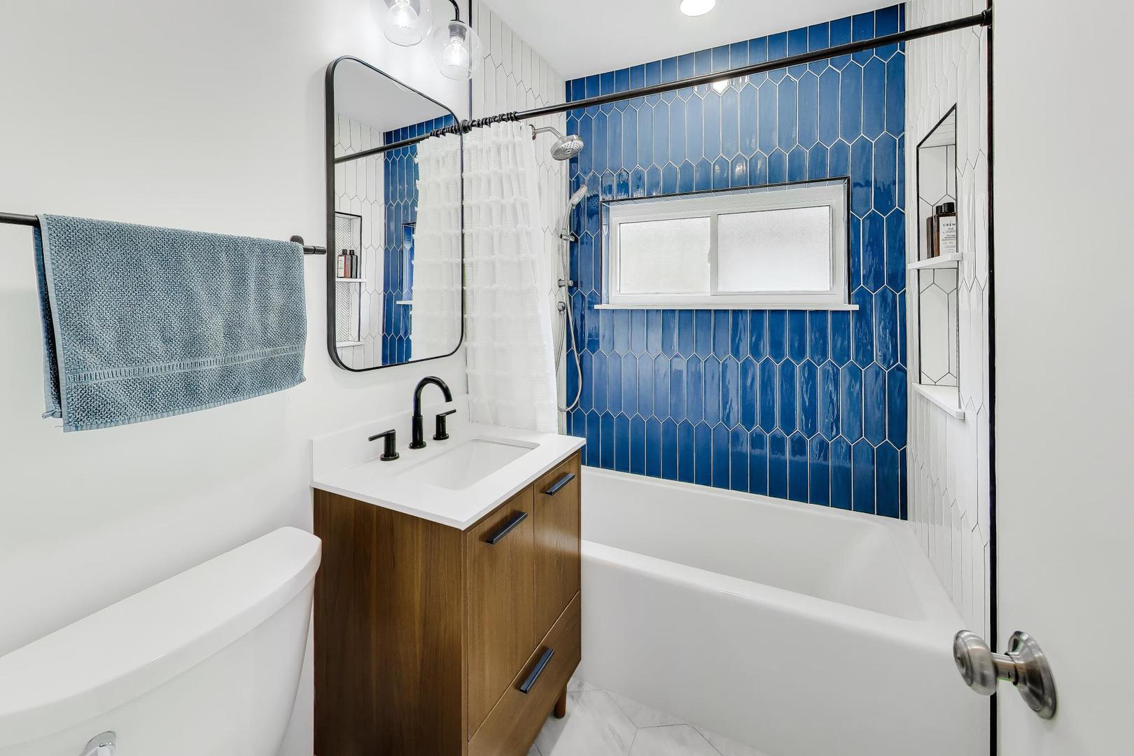 5414 North Neenah Avenue Chicago IL 60656