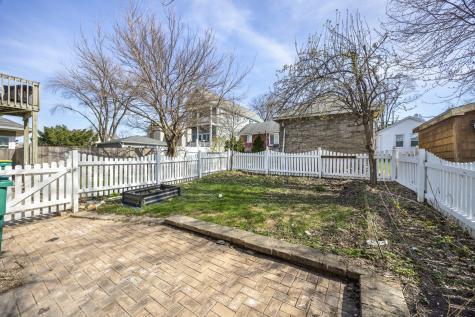 604 Illinois Street Lemont IL 60439