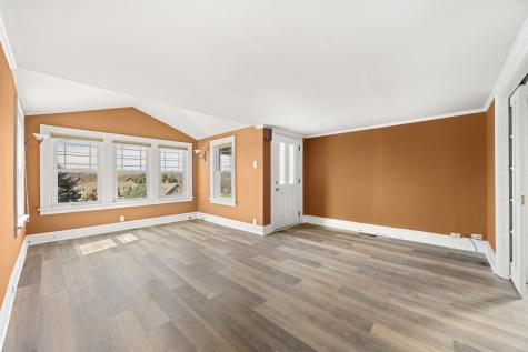 604 Illinois Street Lemont IL 60439