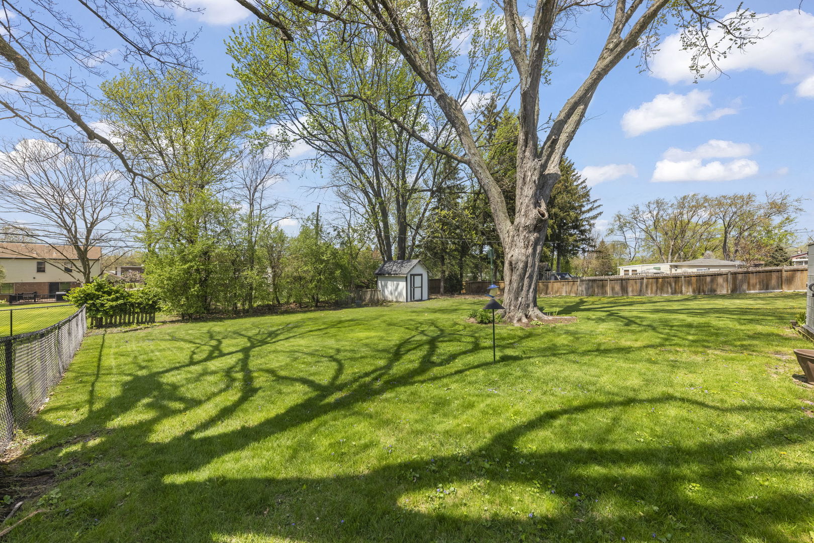 256 South Ellyn Avenue Glen Ellyn IL 60137