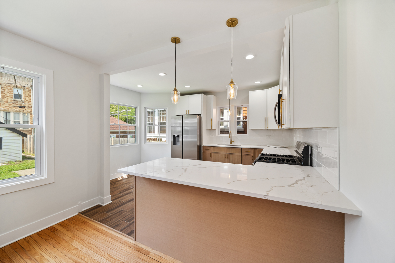 11304 South Lowe Avenue Chicago IL 60628