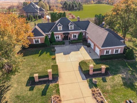 8522 Harbour Towne Lane Bloomington IL 61705