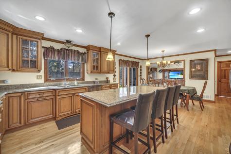 1113 Loyola Drive Libertyville IL 60048