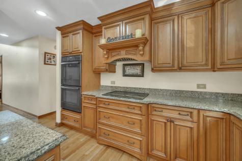1113 Loyola Drive Libertyville IL 60048