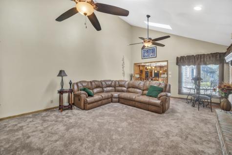 1113 Loyola Drive Libertyville IL 60048