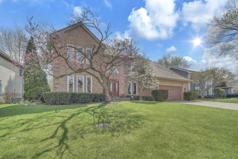 1113 Loyola Drive Libertyville IL 60048
