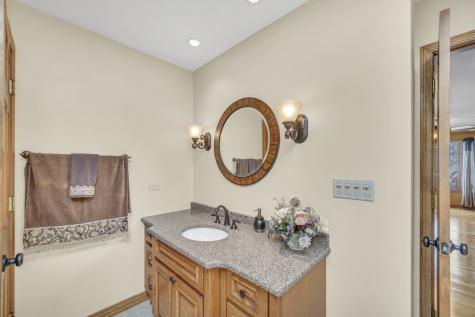 1113 Loyola Drive Libertyville IL 60048