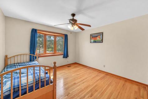 1113 Loyola Drive Libertyville IL 60048