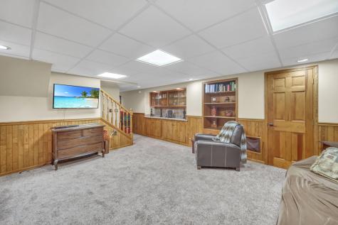 1113 Loyola Drive Libertyville IL 60048