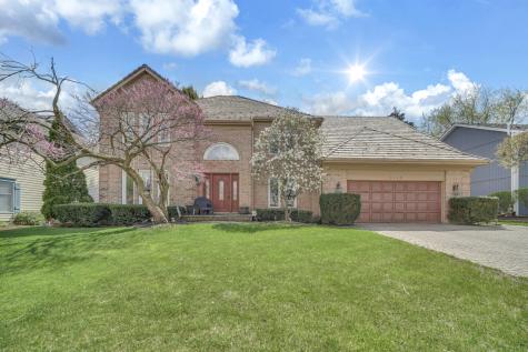 1113 Loyola Drive Libertyville IL 60048