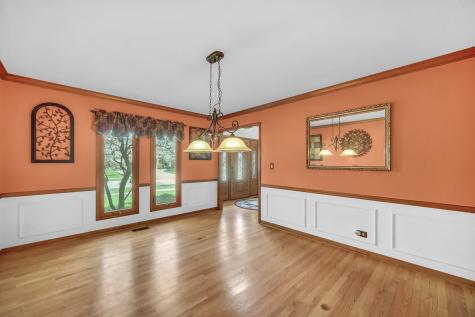 1113 Loyola Drive Libertyville IL 60048
