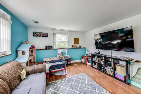 4010 North Firestone Drive Hoffman Estates IL 60192