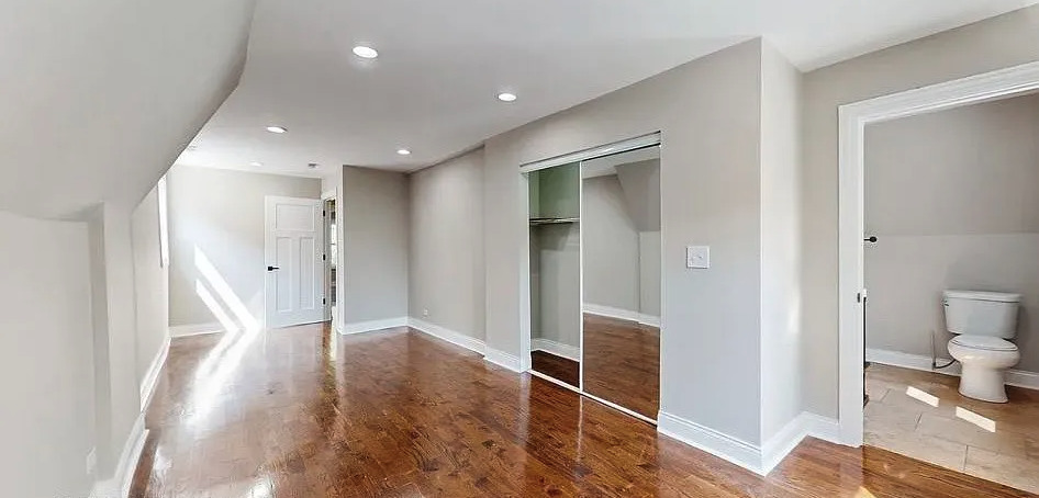 6640 South Champlain Avenue Chicago IL 60637