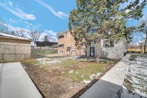 1005 West 123rd Street Calumet Park IL 60827